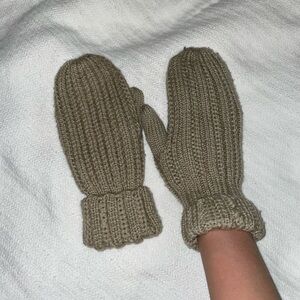 Cozy Knit Mittens